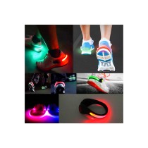 20190906123825-bracciali-luminosi-led-scarpe-corsa.jpg