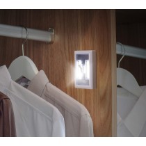 20230929093912-punto-luce-led-cob-armadio-notturna.jpg