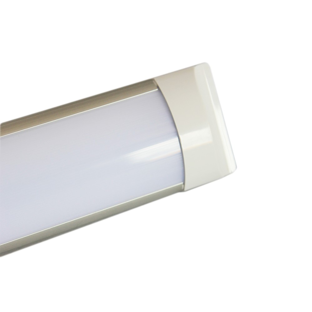 20220401135405-plafoniera-soffitto-50w-120cm.jpg 20220401135405-plafoniera-soffitto-50w-120cm.jpg