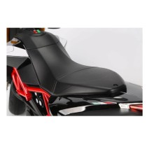 20210401112927-moto-bambini-aprilia-dorsoduro-nera-elettrica-bimbi-dettagli-sedile-pelle.jpg