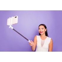 20210618105814-asta-bastoni-per-selfie-emozionale.jpg