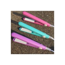 20220411104939-piastra-per-capelli-da-viaggio-portatile-frise-dettaglio-colorata-ceramica.jpg