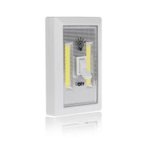 20230929093912-punto-luce-led-cob-armadio-notturna-ricaricabile-usb.jpg