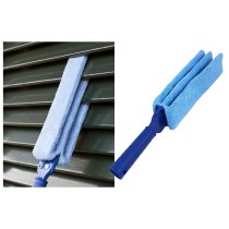 20200828125431-spazzola-pulisci-veneziane-in-microfibra-spolvera-persiane-caloriferi 4.jpg